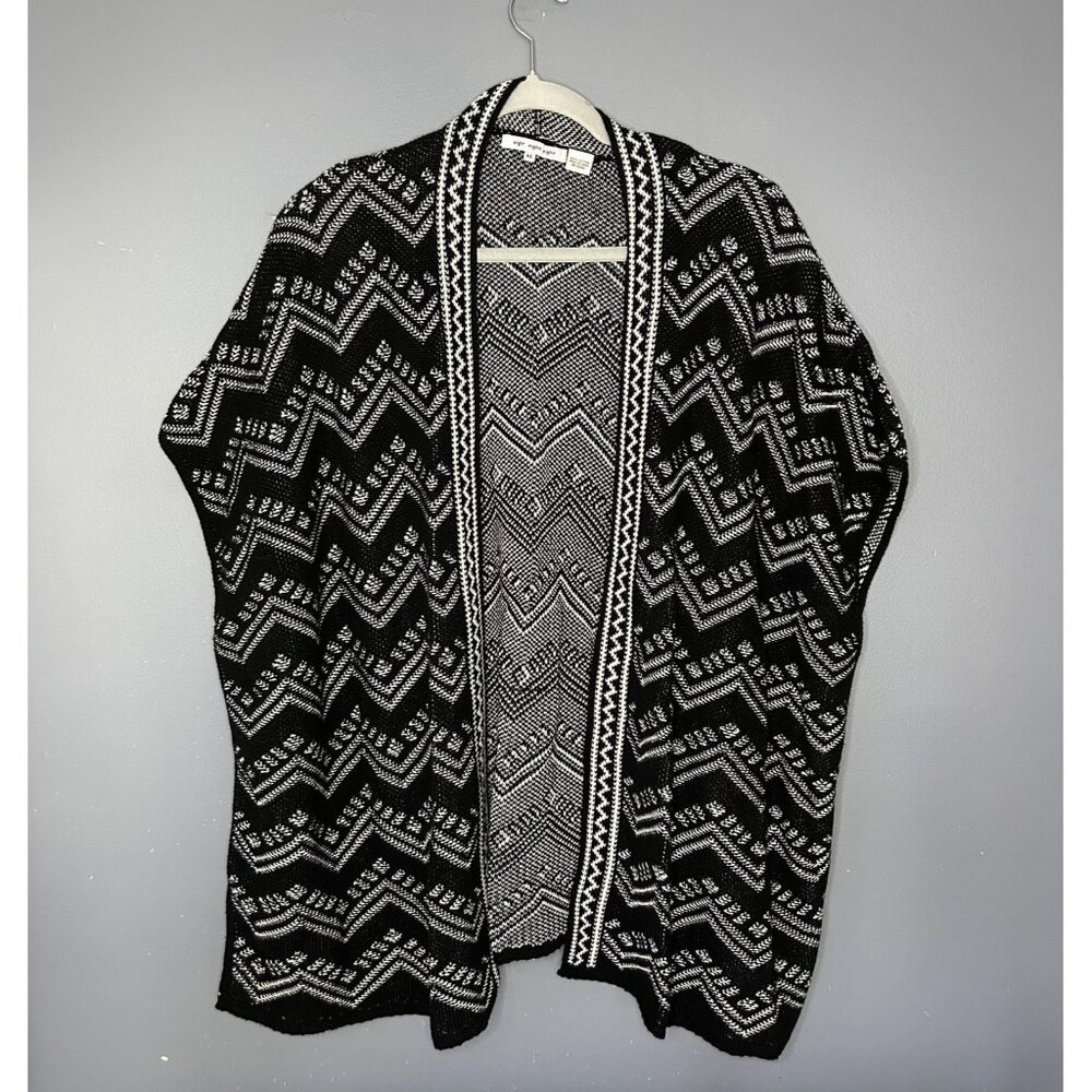 Eight Eight Eight Aztec Sweater Womens‎ XL Black White Open Poncho Knit Cardigan